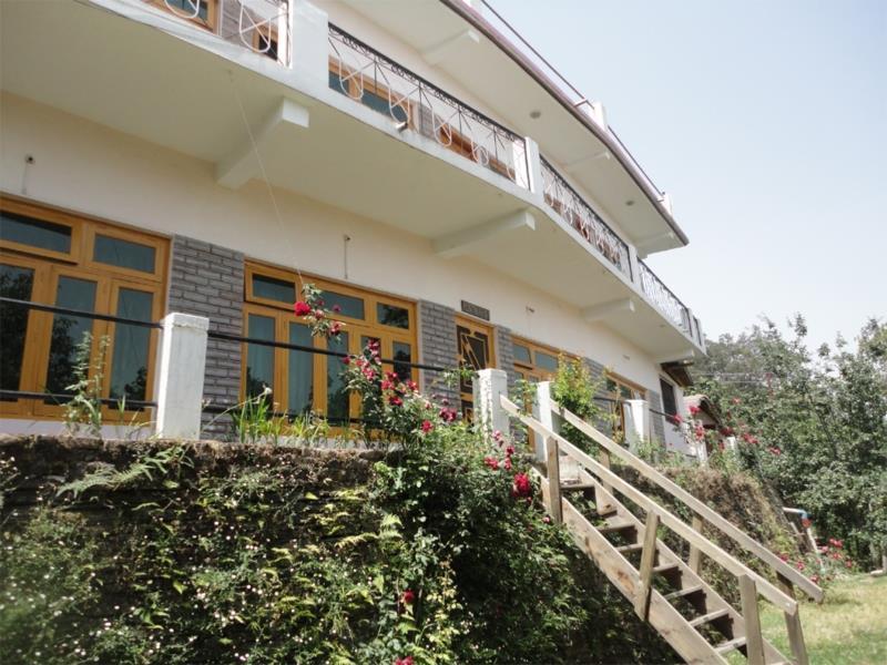 Om Mountain Resort Mukteshwar Bagian luar foto